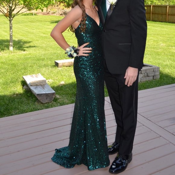 **Captivating Sequins and Allure: Cinderella Divine's CH225 Dress for Unforgettable Moments**